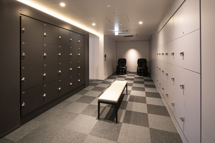 Room 69 of 100