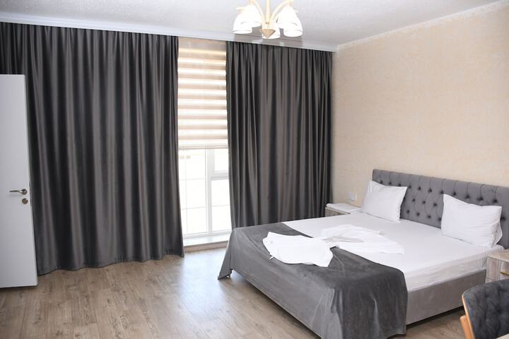 Room 4 of 26