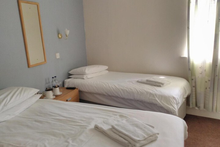 Room 19 of 34