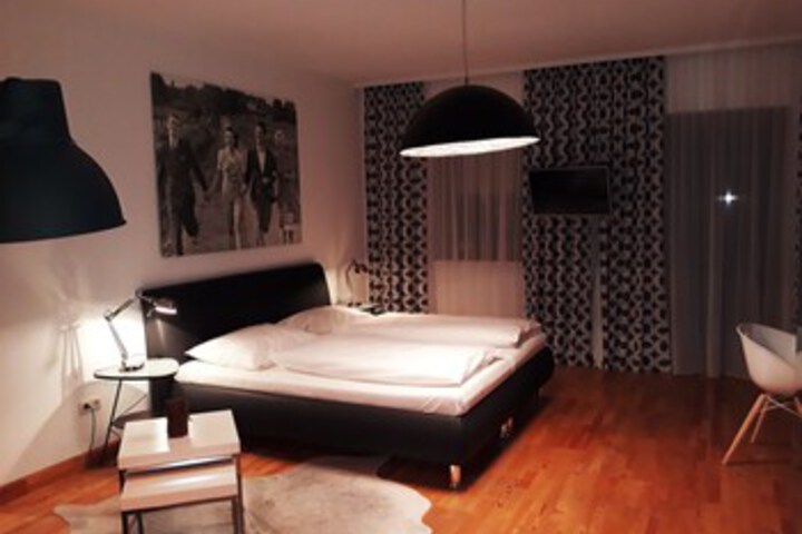 Room 27 of 41