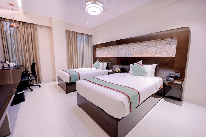Room 15 of 42