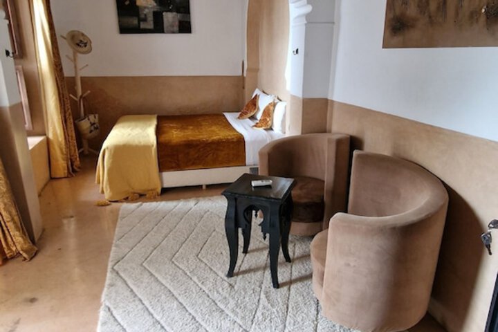 Room 9 of 47