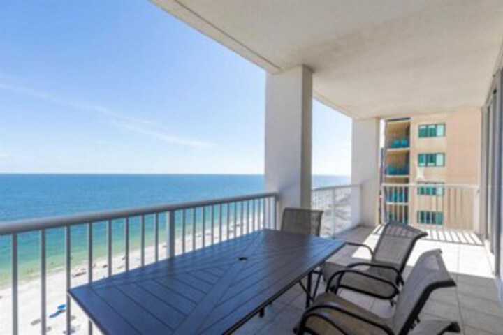Terrace/Patio 8 of 136