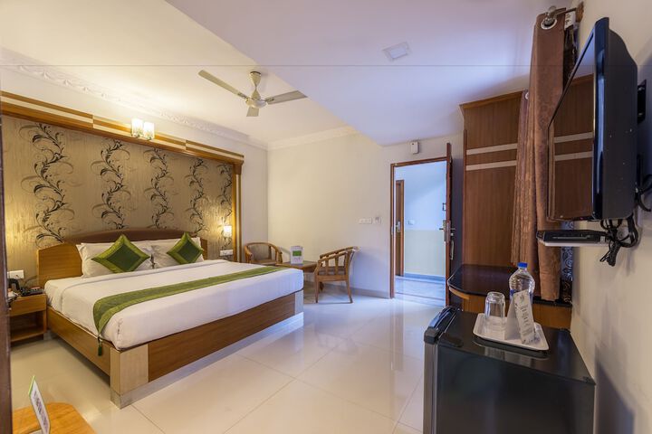 Room 6 of 41
