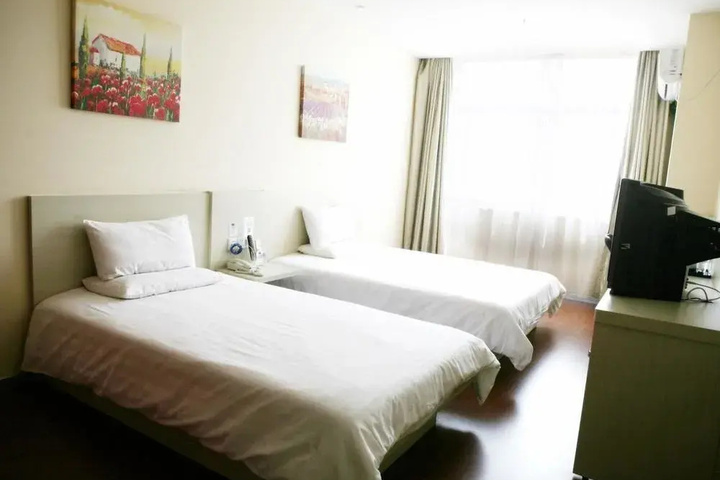 Room 7 of 22