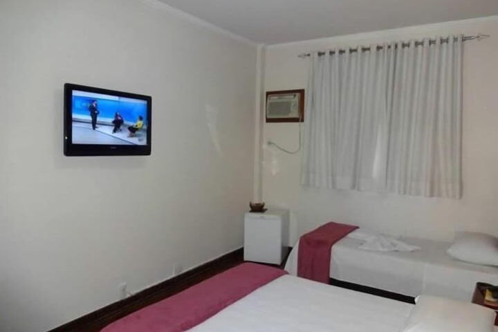 Room 8 of 44