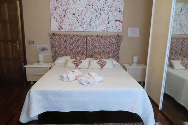 Room 14 of 16