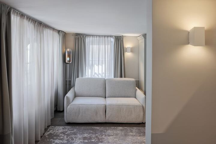 Room 26 of 82