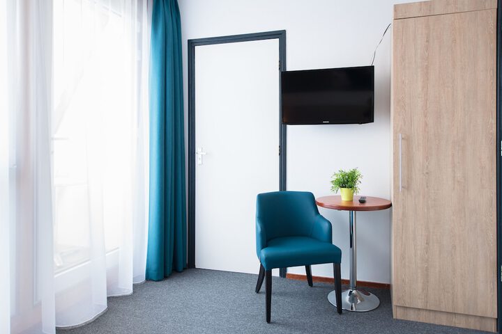 Room 14 of 43