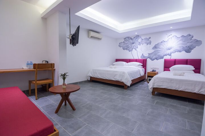 Room 27 of 105