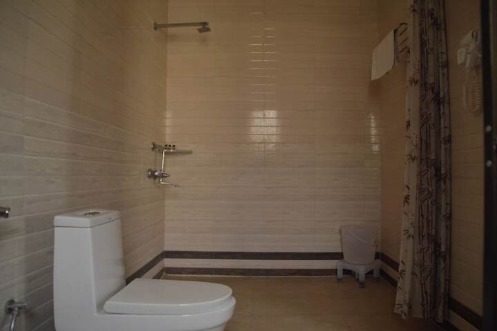 Room 14 of 23
