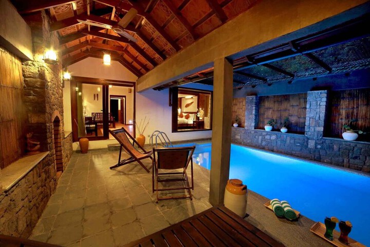 Pool 29 of 51