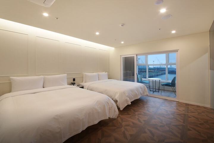 Room 29 of 140