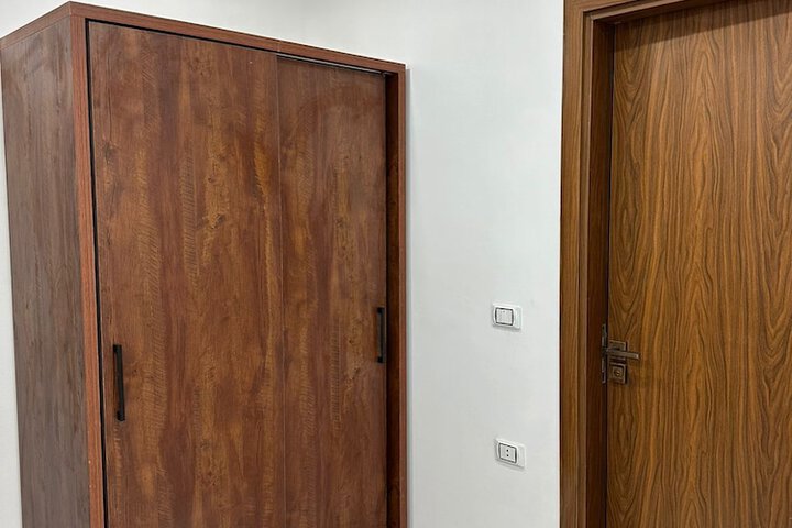 Room 4 of 48