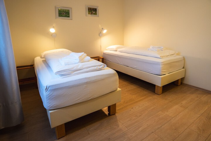 Room 6 of 69