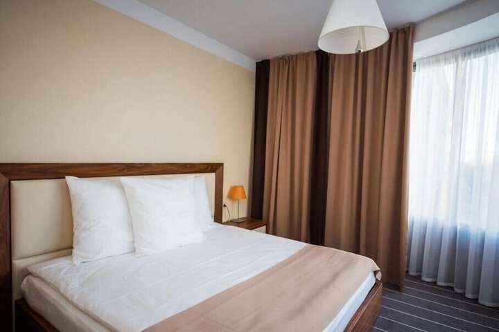Room 5 of 34