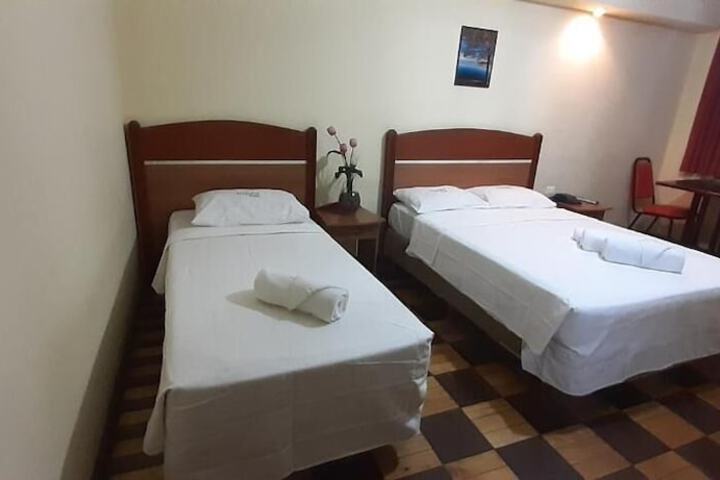 Room 12 of 29