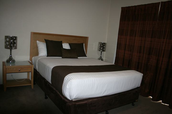 Room 6 of 51