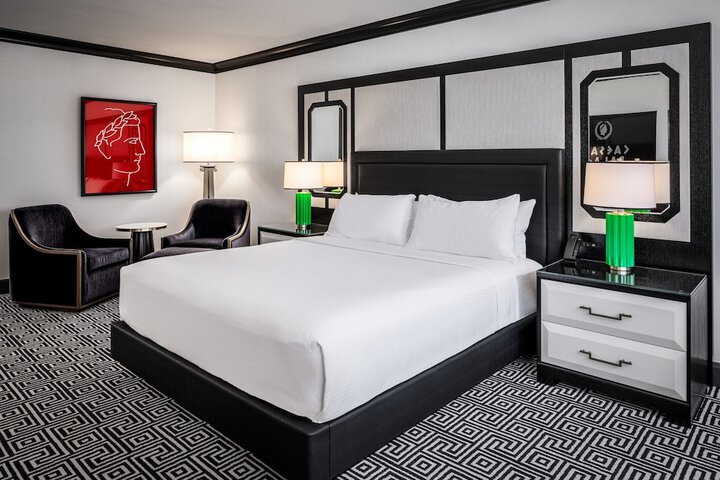 Room 42 of 197