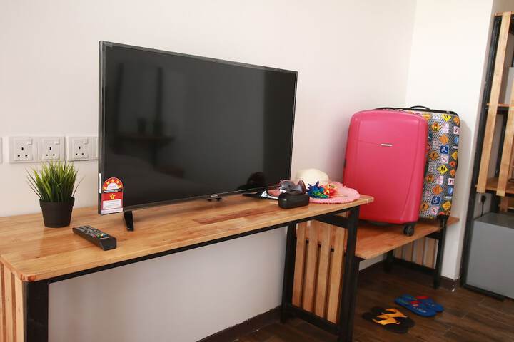 Room 53 of 147