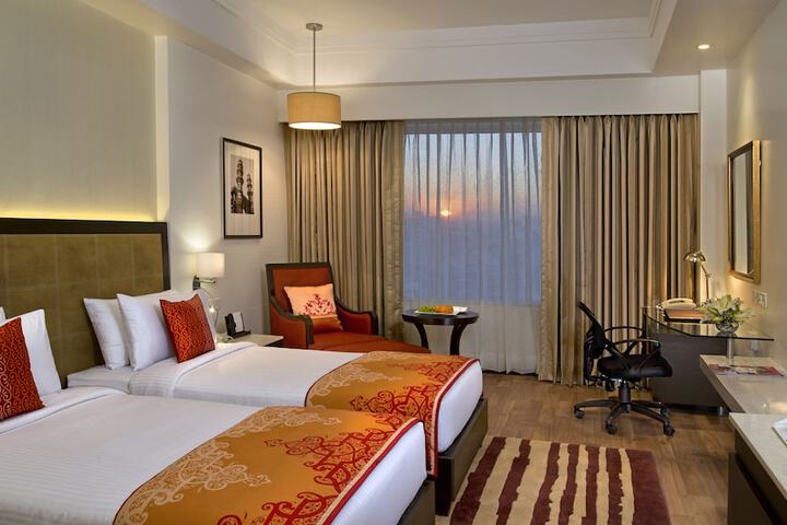Room 7 of 27