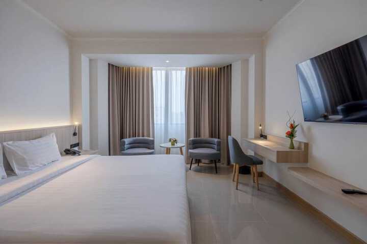 Room 16 of 87