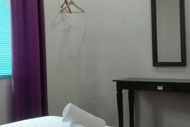 Room 2 of 15