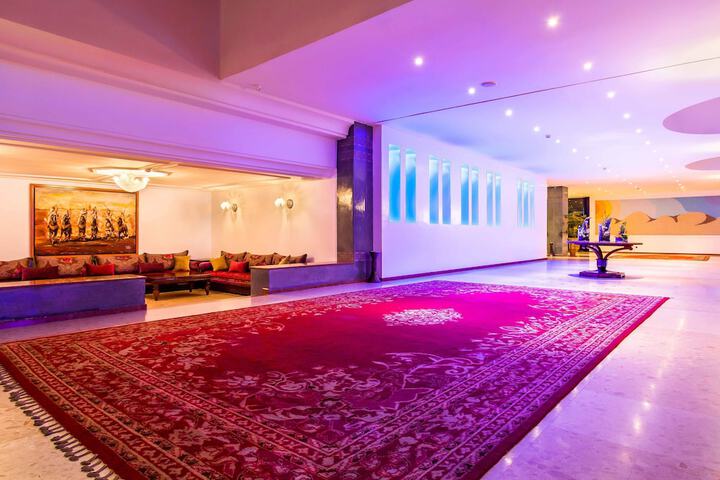 Hotel Interior 2 of 184