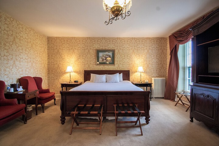 Room 26 of 75