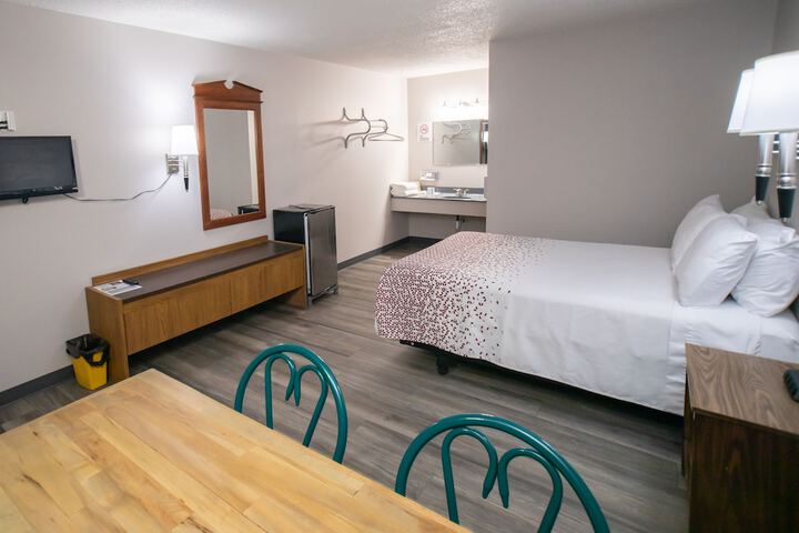 Room 16 of 31