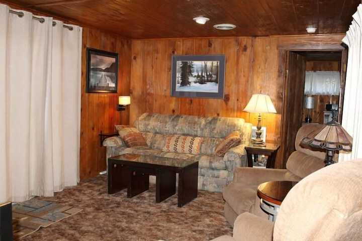 Room 5 of 12