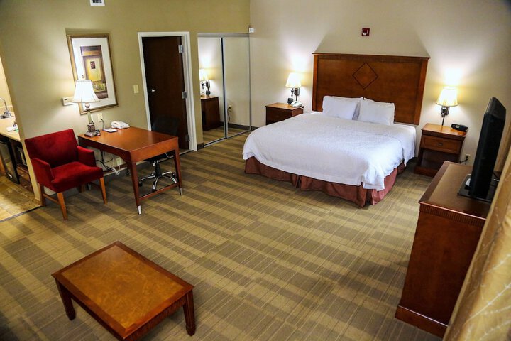 Room 6 of 52
