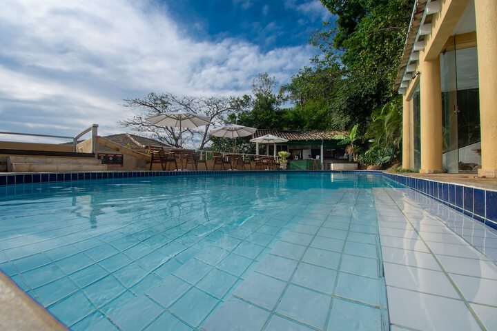 Pool 57 of 125
