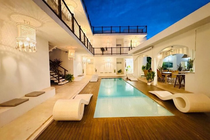 Pool 9 of 14