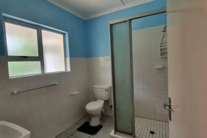 Room 2 of 2
