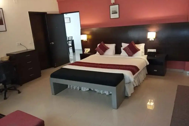Room 2 of 41
