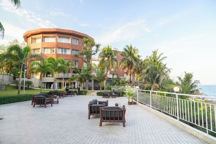 Hotel 66 of 68