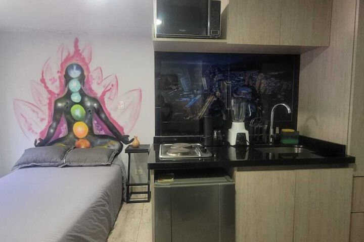 Room 4 of 96