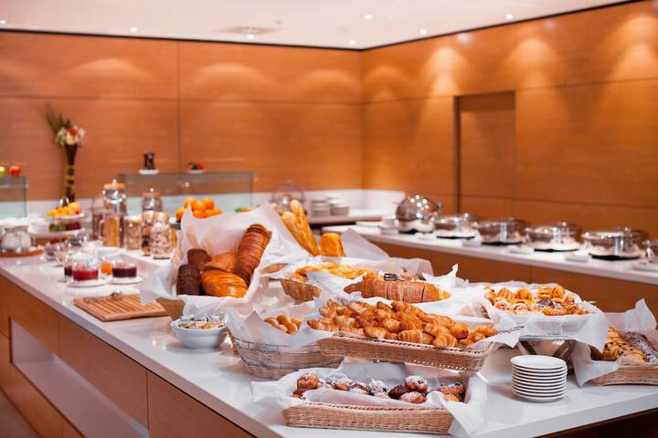 Dining 138 of 194