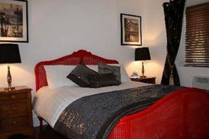 Room 18 of 24