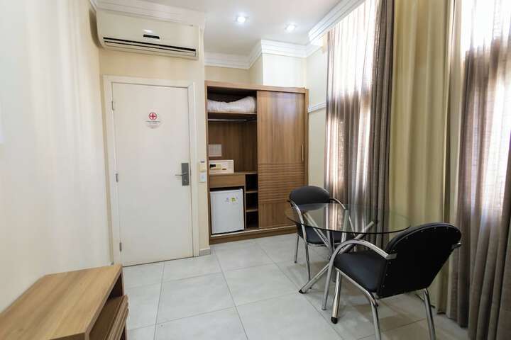 Room 21 of 110