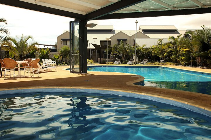 Hotel with Pool