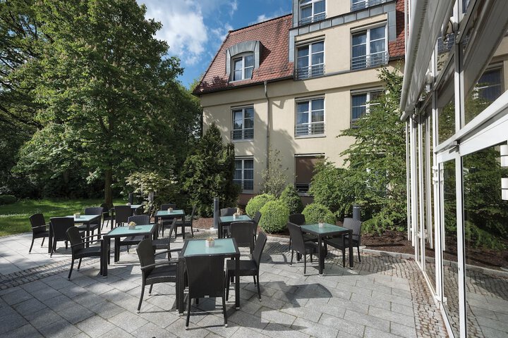 Terrace/Patio 90 of 102