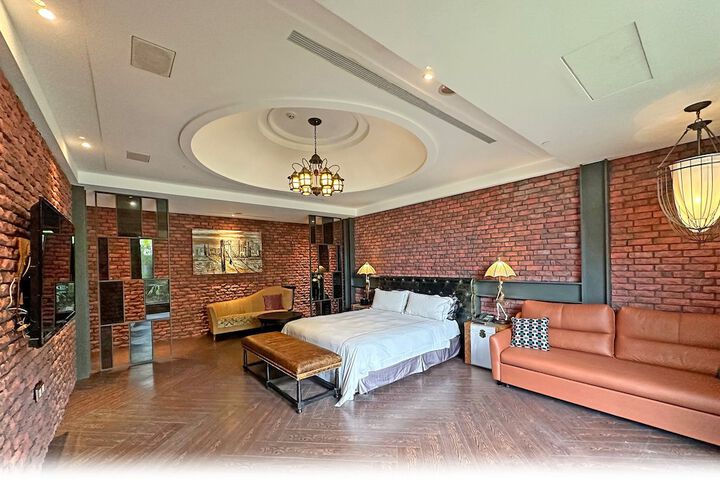 Room 49 of 91