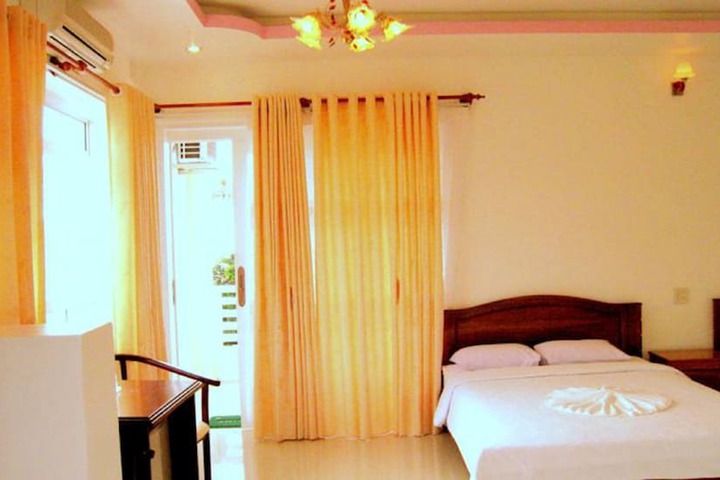 Room 4 of 45