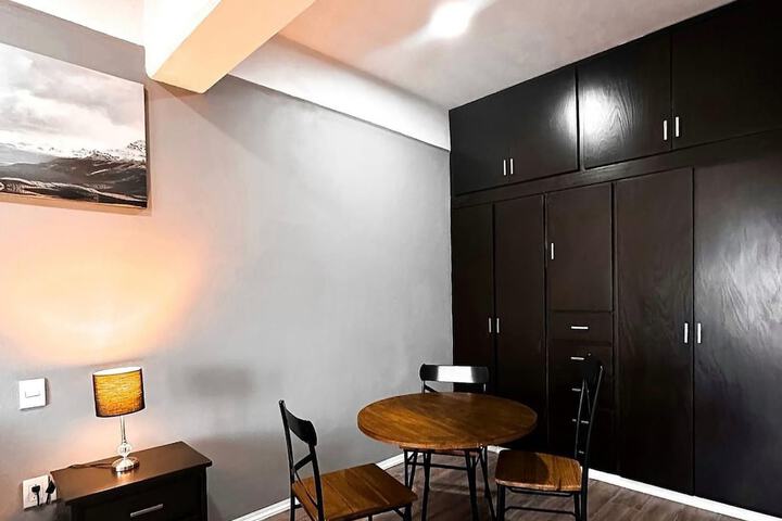 Room 12 of 21