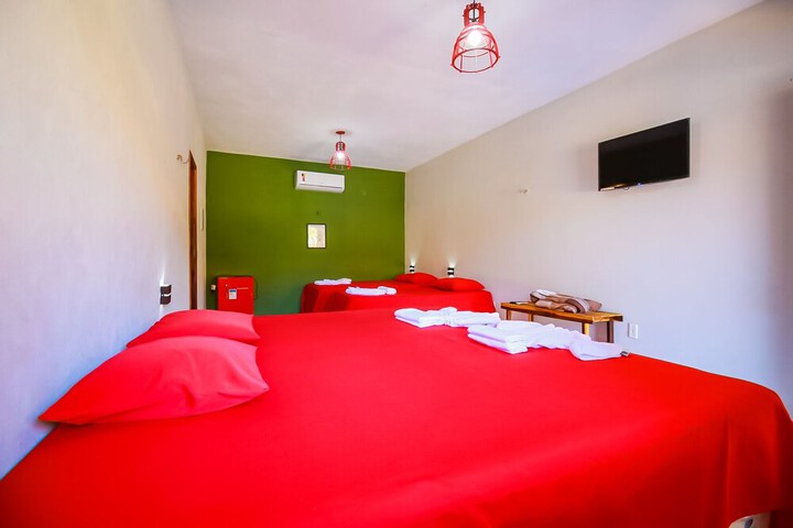 Room 29 of 183