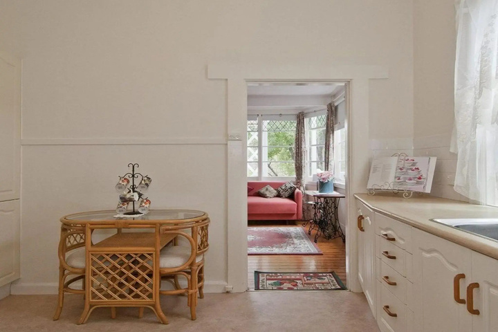 Room 2 of 12