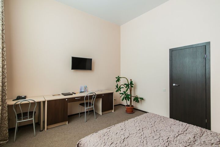 Room 30 of 122