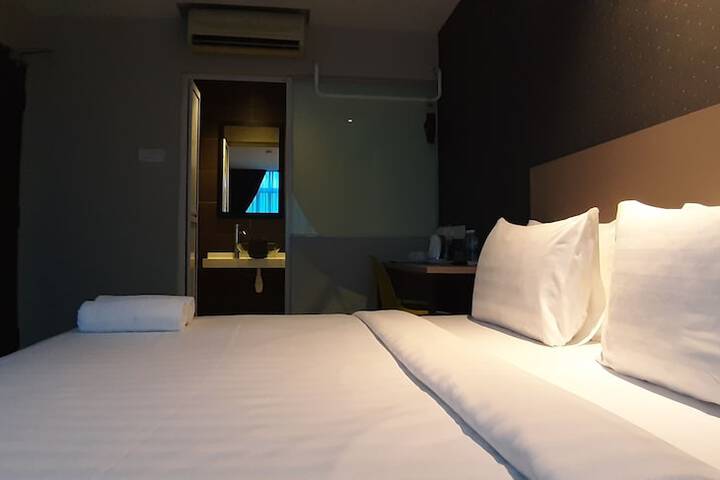 Room 31 of 138